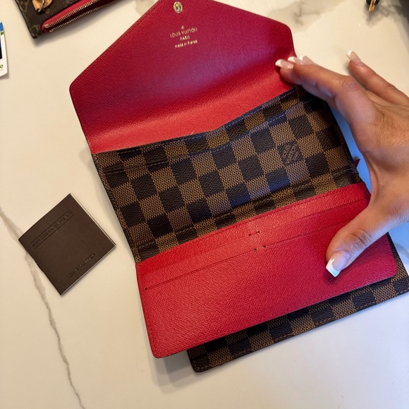 Louis Vuitton Sarah wallet in Damier ebene - Picture 3 of 5